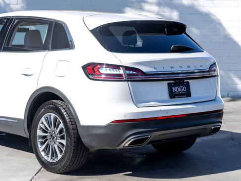 Used 2021 Lincoln Nautilus AWD w/ Equipment Group 101A image 8