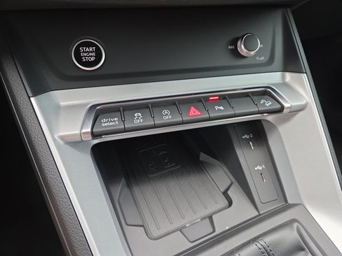 Used 2023 Audi Q3 2.0T Premium Plus w/ Premium Plus Package image 15