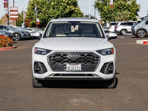 Used 2023 Audi Q5 2.0T Premium Plus w/ Premium Plus Package AWD/4WD image 7