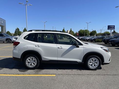 Used 2021 Subaru Forester AWD/4WD image 11