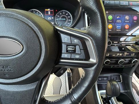 Used 2022 Subaru Ascent Limited image 19