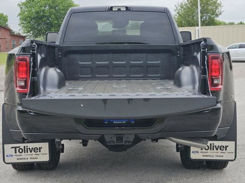 New 2026 RAM 3500 Big Horn AWD/4WD image 13