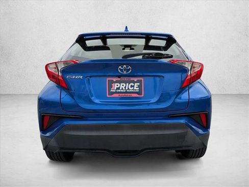 Certified 2020 Toyota C-HR XLE image 7