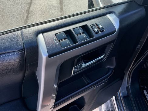 Used 2018 Toyota 4Runner Limited AWD/4WD image 16
