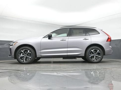 New 2026 Volvo XC60 B5 Core w/ Climate Package AWD/4WD image 37