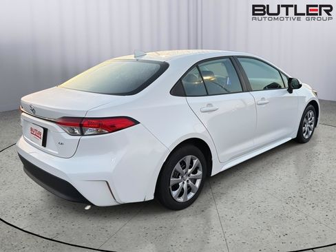 Certified 2025 Toyota Corolla LE FWD image 6