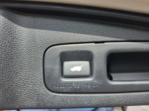 Used 2017 Honda CR-V EX-L image 37