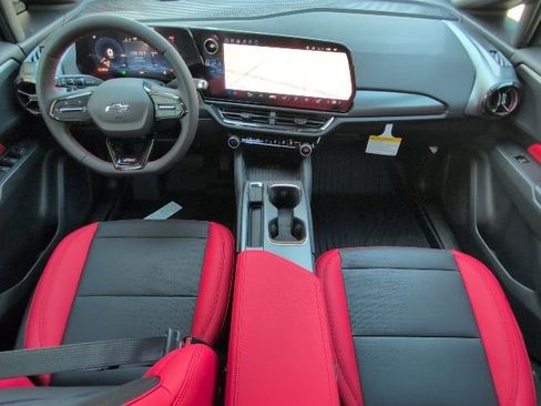 New 2026 Chevrolet Equinox EV RS image 5