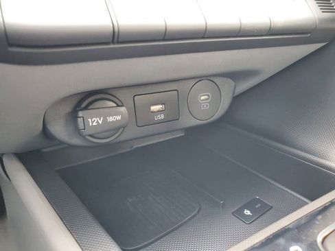 New 2026 Hyundai Elantra SEL Sport FWD image 17