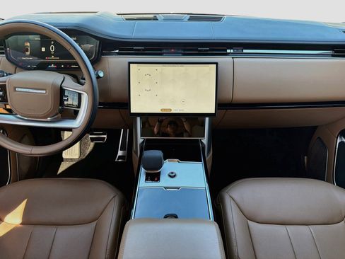 Used 2025 Land Rover Range Rover Long Wheelbase Autobiography AWD/4WD image 20