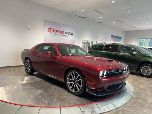 Used 2023 Dodge Challenger R/T image 1