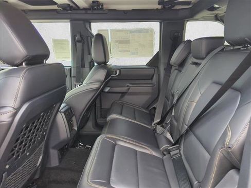 New 2026 Ford Bronco Badlands AWD/4WD image 17