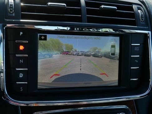 Used 2017 Lincoln Continental Select FWD image 26