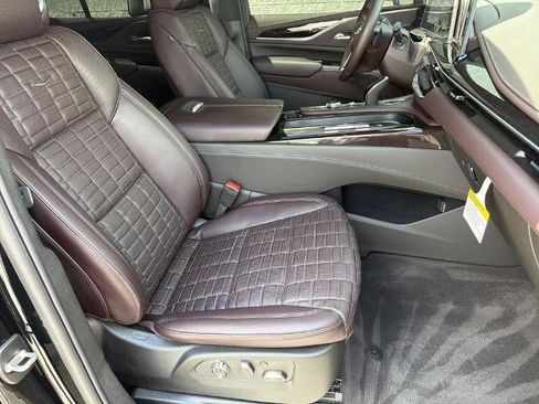 Used 2024 Cadillac Escalade Sport Platinum AWD/4WD image 14