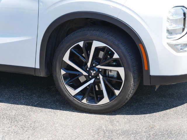 Used 2024 Mitsubishi Outlander SE AWD/4WD image 7
