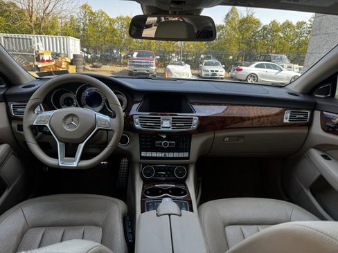 Used 2014 Mercedes-Benz CLS 550 image 33