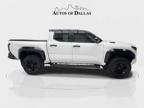 Used 2024 Toyota Tacoma TRD Pro image 7