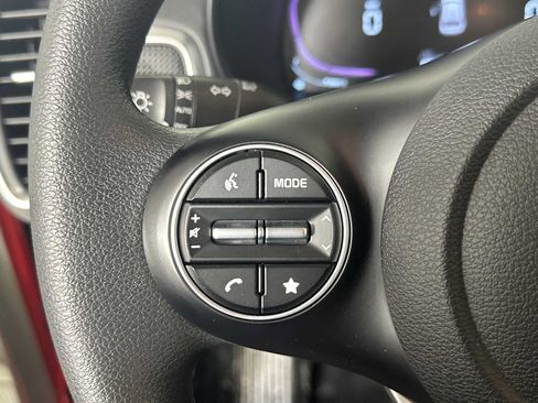 Used 2023 Kia Soul LX FWD image 26
