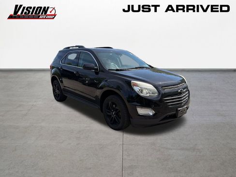 Used 2017 Chevrolet Equinox LT AWD/4WD image 3
