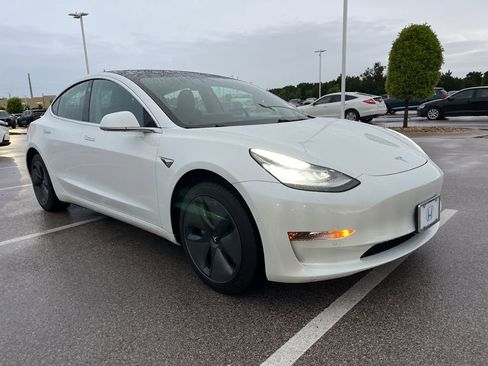 Used 2020 Tesla Model 3 Long Range AWD/4WD image 3
