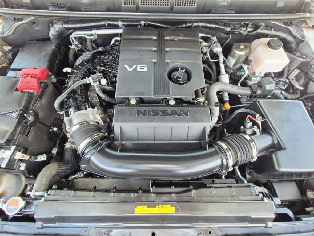 Used 2023 Nissan Frontier PRO-4X w/ Pro Convenience Package AWD/4WD image 19