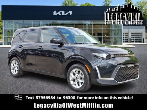 Used 2025 Kia Soul LX FWD image 1