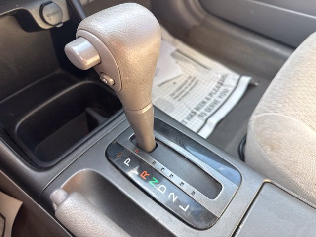 Used 2002 Toyota Camry LE w/ Pkg 7 FWD image 28