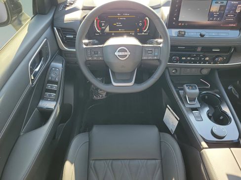 New 2026 Nissan Rogue Platinum image 10