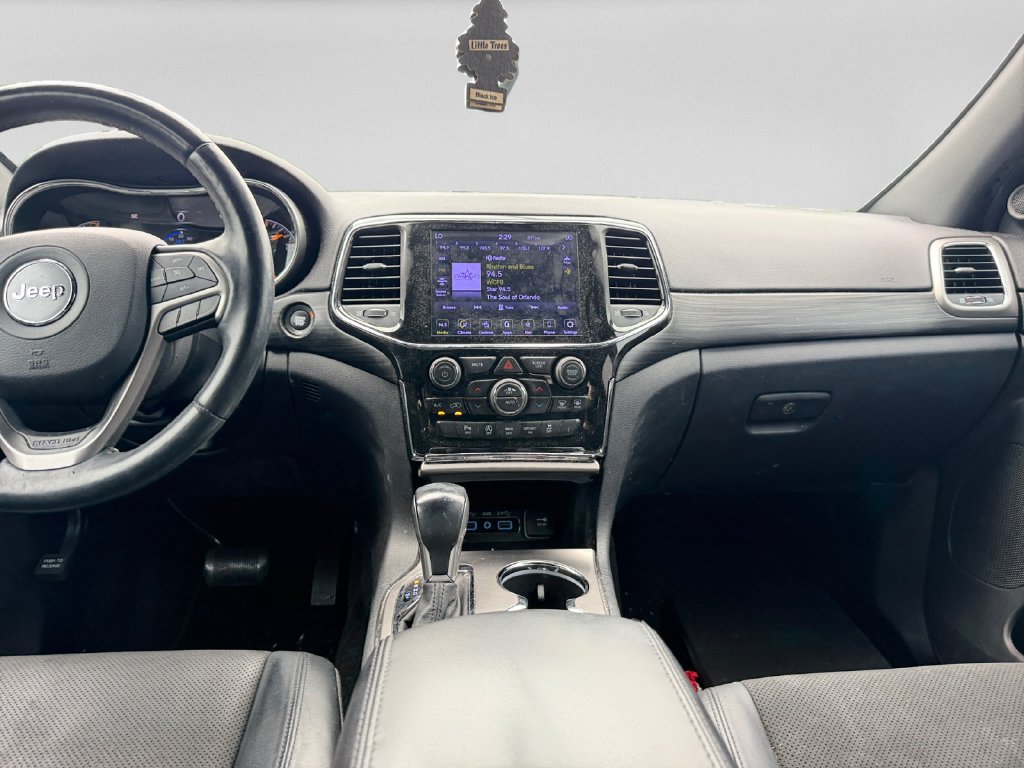 Used 2021 Jeep Grand Cherokee Laredo X RWD image 11