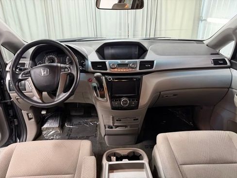 Used 2016 Honda Odyssey SE image 13