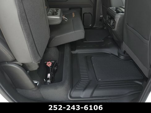Used 2026 GMC Sierra 1500 AT4 w/ AT4 Premium Package AWD/4WD image 36