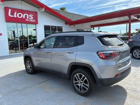 Used 2020 Jeep Compass Latitude AWD/4WD image 4