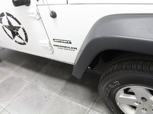 Used 2016 Jeep Wrangler Unlimited Sport w/ Quick Order Package 24S image 28