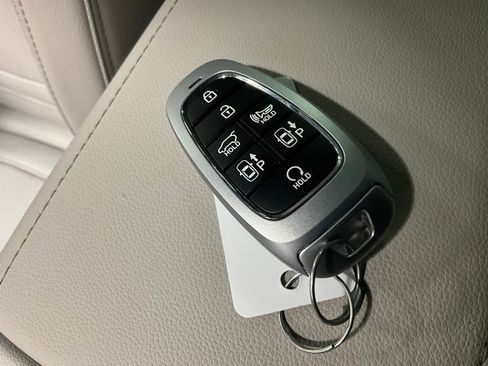 Used 2023 Hyundai Tucson Limited image 11