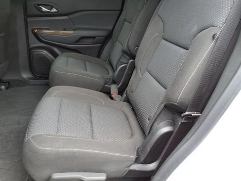 Used 2023 GMC Acadia SLE AWD/4WD image 11