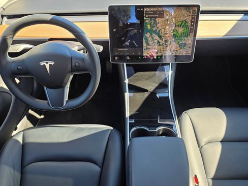 Used 2018 Tesla Model 3 Long Range AWD/4WD image 16