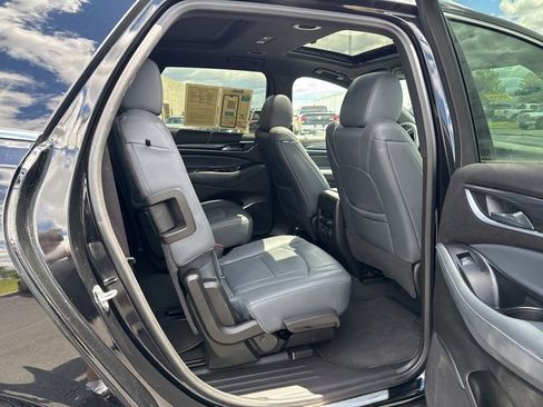 Used 2023 Buick Enclave Premium w/ Experience Buick Package AWD/4WD image 39