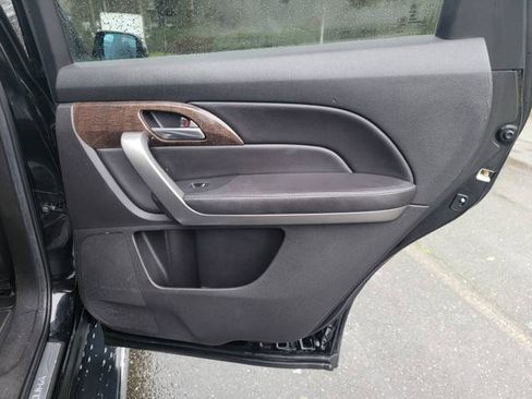Used 2011 Acura MDX w/ Technology & Entertainment image 18