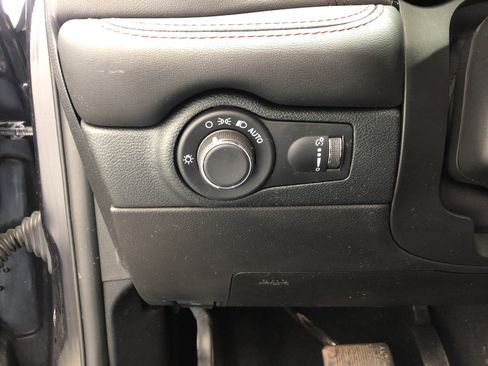 Certified 2024 Dodge Durango GT image 24