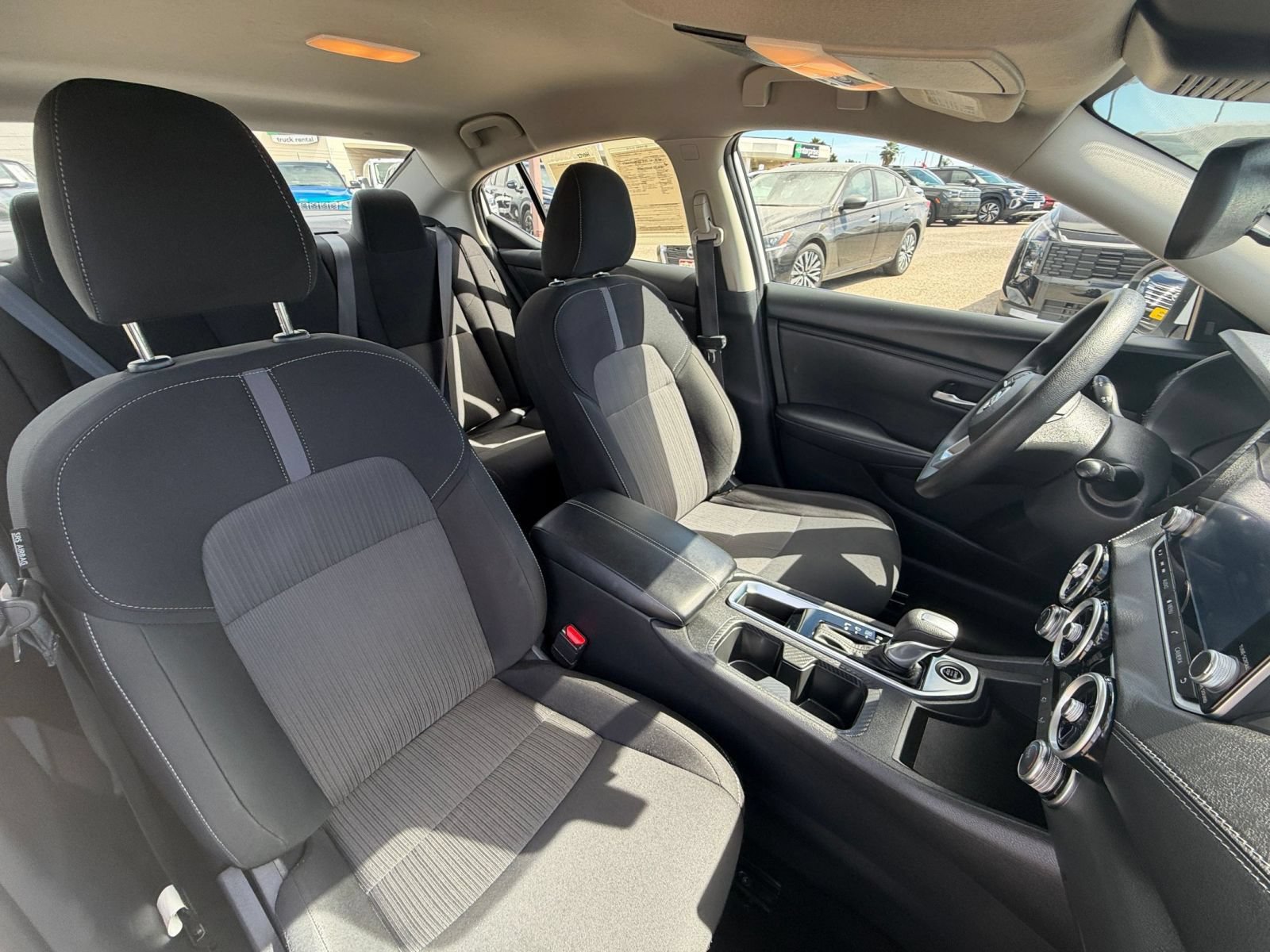 Used 2025 Nissan Sentra SV FWD image 35