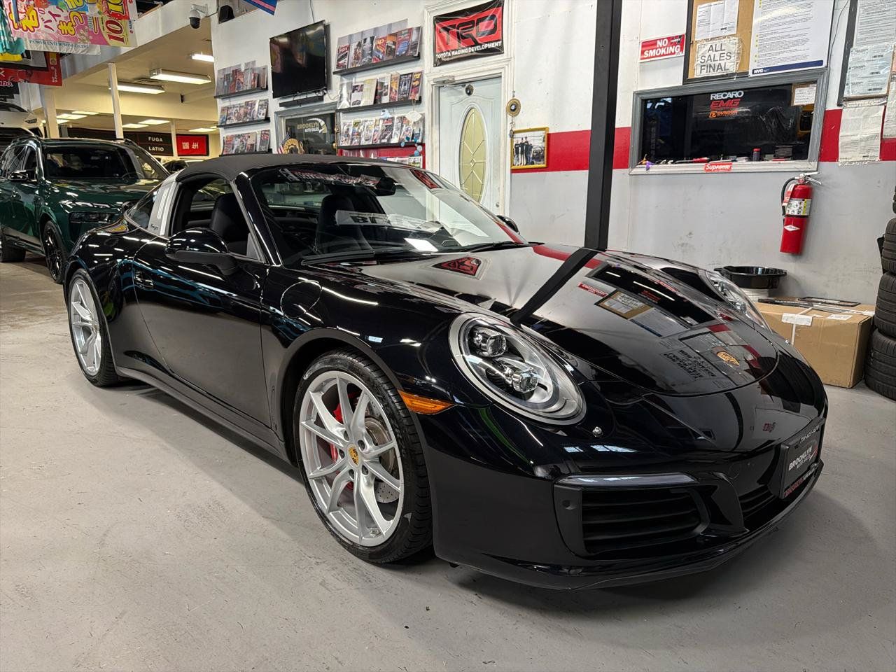 Used 2017 Porsche 911 Targa 4S AWD/4WD image 25