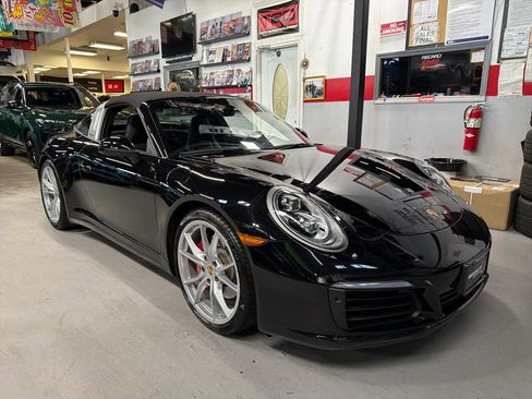 Used 2017 Porsche 911 Targa 4S AWD/4WD image 25
