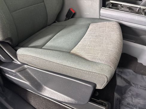 Used 2024 Ford F250 XLT w/ FX4 Off-Road Package image 24