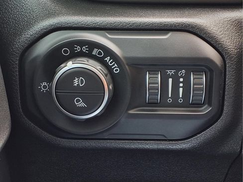 Used 2021 Jeep Gladiator Sport AWD/4WD image 24