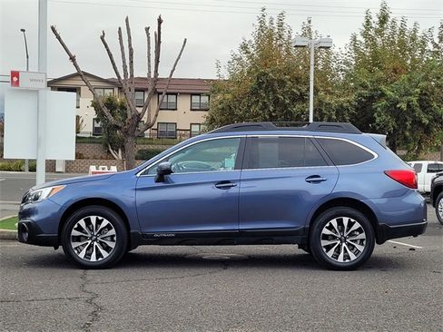 Used 2015 Subaru Outback 3.6R Limited image 9