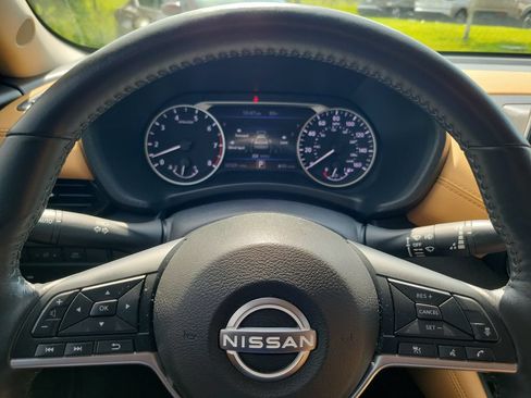 Used 2024 Nissan Sentra SV w/ SV Premium Package FWD image 22