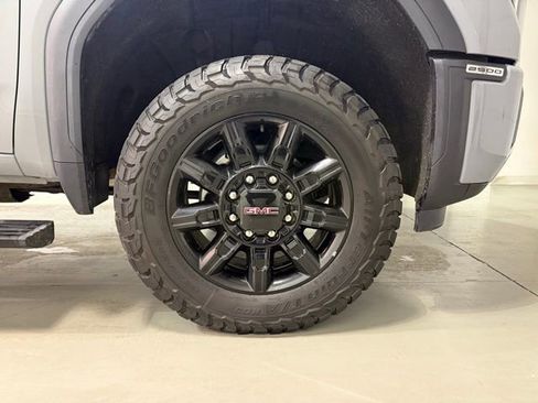 Certified 2025 GMC Sierra 2500 AT4 w/ AT4 Premium Plus Package image 29