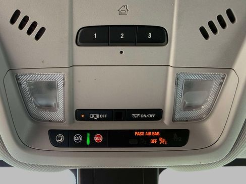 Used 2023 GMC Terrain SLT w/ LPO, Floor Liner Package FWD image 28