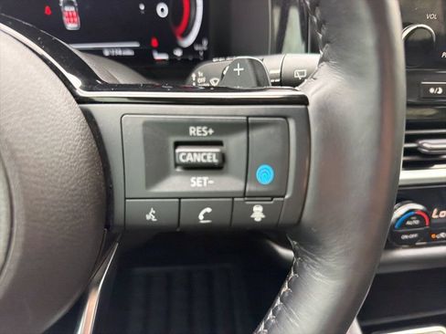Used 2024 Nissan Pathfinder Platinum w/ Cargo Package FWD image 25