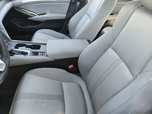 Used 2020 Honda Accord EX image 21